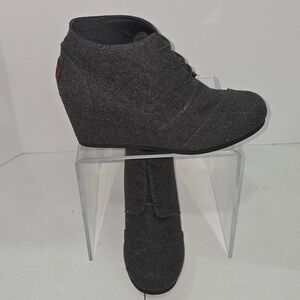 G&M Sonja Womens 10M Grey Fabric Wedge Booties Lace Up Chukka Ankle Boots 751278